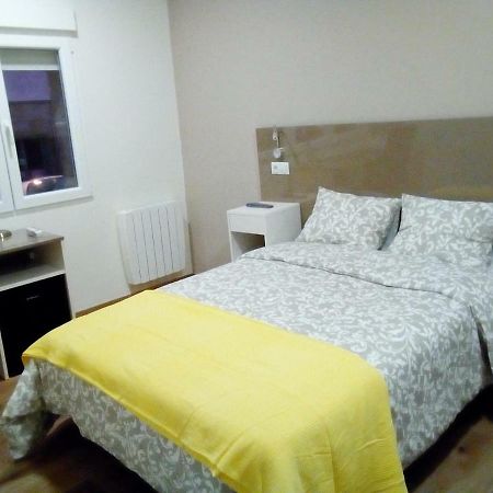 Bed and Breakfast Residencia Compostela 2 Сантьяго-де-Компостела Екстер'єр фото