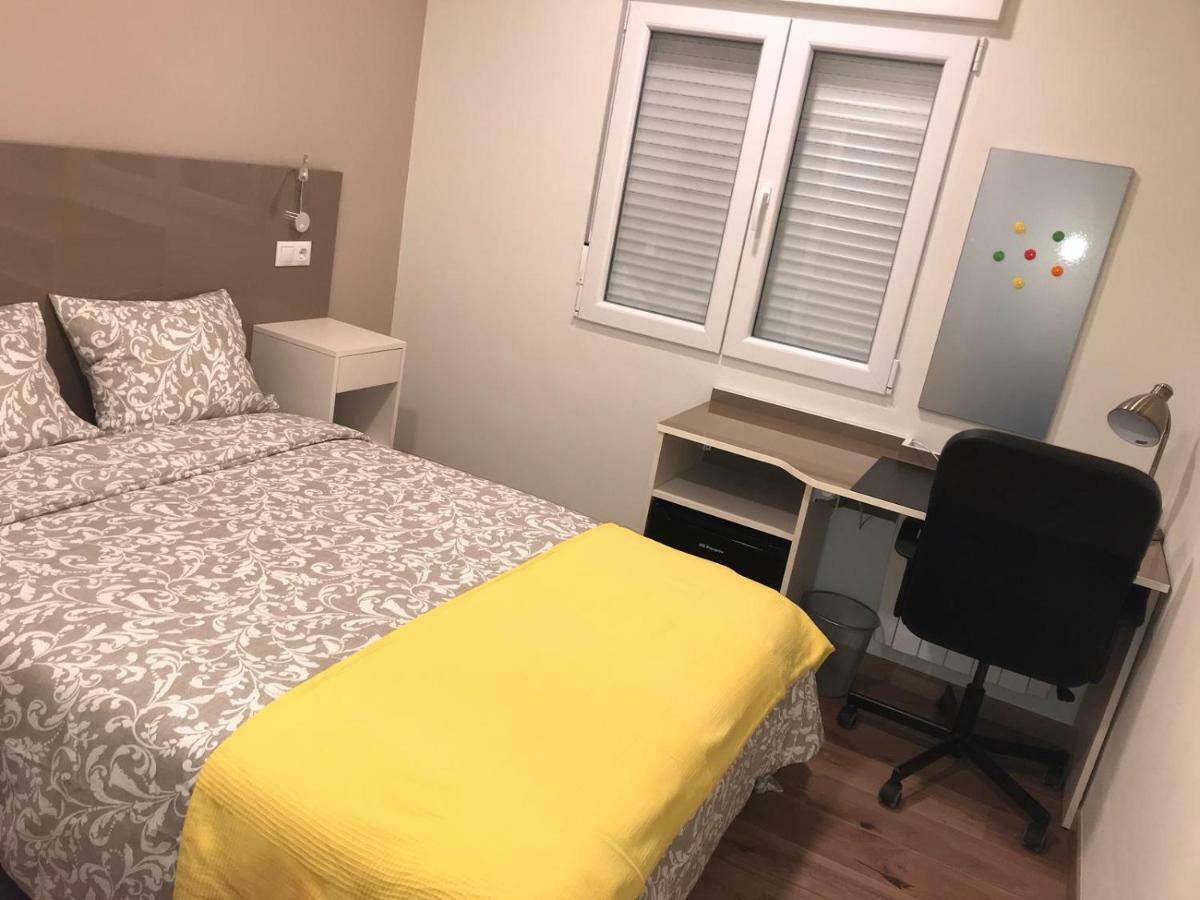 Bed and Breakfast Residencia Compostela 2 Сантьяго-де-Компостела Екстер'єр фото