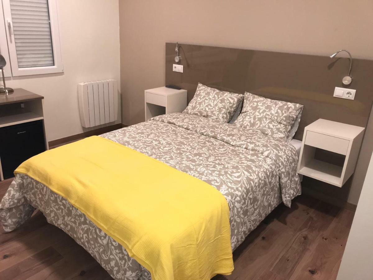 Bed and Breakfast Residencia Compostela 2 Сантьяго-де-Компостела Екстер'єр фото